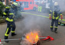 D: Kleinbrand (Adventkranz) in Bonn sorgt für größeren Feuerwehreinsatz