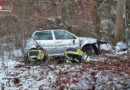 Bayern: Fahrzeug rutscht am Hochberg steilen Hang hinunter