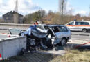 Schweiz: Pkw kracht auf A 51 gegen Pumpbecken-Betonwand: ein Toter (48), eine eingeklemmte Schwerverletzte (42)