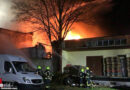 D: Brand einer Lagerhalle für Kerzen, Lacke und Farben in Gelsenkirchen