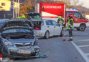 Oö: Kreuzungscrash mit drei beteiligten Fahrzeugen in Weißkirchen an der Traun