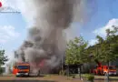 D: Ehemaliger Lebensmittelmarkt in Mülheim an der Ruhr im Vollbrand