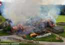 Oö: 14 Feuerwehren bekämpfen Bauernhausbrand in St. Johann am Wimberg