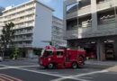 Asiatisches Feuerwehr-Kleinfahrzeug im Brandeinsatz