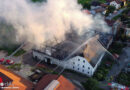 Oö: 12 Wehren bei Vierkanthof-Großbrand in Waizenkirchen im Einsatz