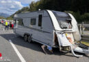 Stmk: Schleuderndes Wohnwagengespann touchiert auf A 9 bei Gaishorn Lkw