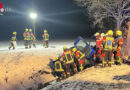 D: Pkw-Unfall mit „Person im Fahrzeug“ bei Großenaspe