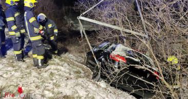 Unfälle - München - Auto gegen Hauswand gefahren: Fahrer verschwunden -  Bayern - SZ.de