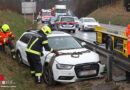 Oö: Auto auf Kremstalstraße bei Pasching von B 139 abgekommen