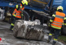 Oö: Lkw-Treibstofftank bei Unfall auf der A 25 abgerissen