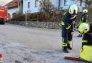 Nö: Ölaustritt aus Klein-Lkw in Behamberg