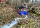 Nö: 3-Achs-Milchtankwagen nahe Euratsfeld über Böschung gestürzt