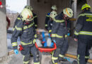 Nö: Menschenrettung aus Obergeschoss nach Arbeitsunfall in Mödling