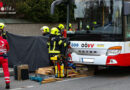 Oö: Frau (64) klemmt in Steyr schwerst verletzt unter Autobus