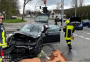 D: Verkehrsunfall auf Kreuzung in Gelsenkirchen fordert 5 verletzte Personen