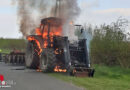 D: In Vollbrand stehender Traktor in Seedorf