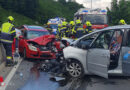 Ktn: Pkw-Frontalkollision mit eingeschlossenen Personen auf der B 100 auf der Rennsteiner Brücke in Villach