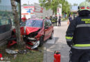 Oö: Pkw in Wels-Neustadt gegen Baum gekracht