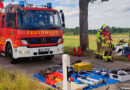 D: Pkw prallt frontal gegen einen Baum