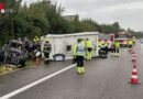 Schweiz: Jeep mit Wohnanhänger kollidiert auf A1 bei Safenwil mit Audi