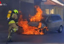 Nö: Autobrand am Hauptplatz in Felixdorf