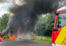 D: Kleintransporter auf Parkplatz der A 2 bei Hannover in Vollbrand