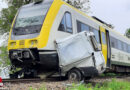 D: Regionalbahn „verschluckt“ Lieferwagen und schleift ihn 300 m mit → ein Toter (29) bei Uhldingen-Mühlhofen