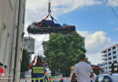 D: Höhenretter der Bremerhavener Feuerwehr unterstützen bei Krankentransport