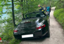 Stmk: Bergung eines Porsche an der Seeuferpromenade in Altaussee …