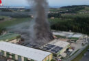 Oö: Alarmstufe II bei Gewerbe-Großbrand in Feldkirchen / Herzogsdorf