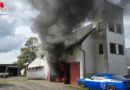 D: Feuer in Fahrzeughalle eines ehemaligen Feuerwehrhauses in Iserlohn