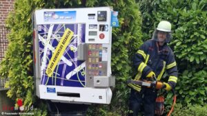 D: Feuerwehreinsatz nach versuchter Sprengung eines Zigaretten-Automaten in Schermbeck