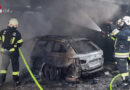 Oö: Autobrand in St. Ulrich erfasst auch Carport