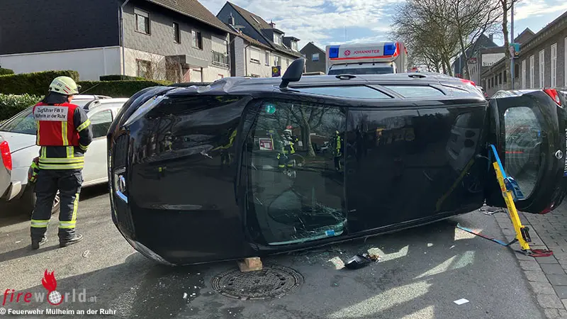 d-zwei-verkehrsunf-lle-und-ein-garagenbrand-in-m-lheim-an-der-ruhr