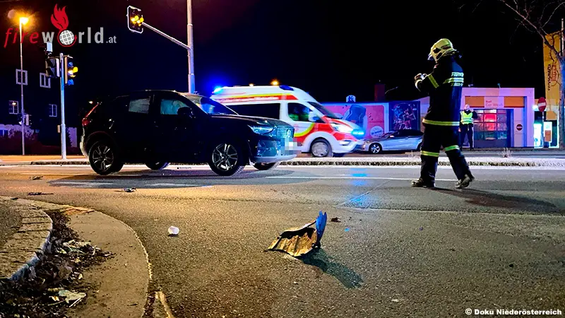 N-Verkehrsunfall-mit-zwei-Fahrzeugen-in-St-P-lten