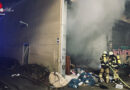 D: Starke Rauchentwicklung aus ehemaliger Fahrzeughalle der Feuerwehr Essen